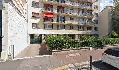 Linda OUKACI Diététicienne à Domicile, Diététicien à Maisons-Alfort