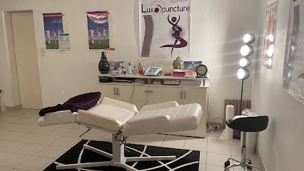 Marion Bourrelier Centre De Luxopuncture, Centre d'Amincissement au Boupère