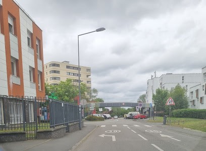 Saïda CHAJAÏ-KAROUMI Diététicienne Nutritionniste, Diététicien à Villeneuve-d'Ascq